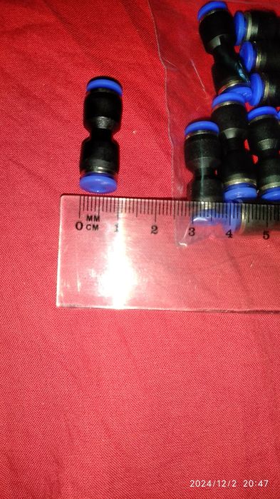 Фиттинг пневматический 4мм. 10шт-65грн