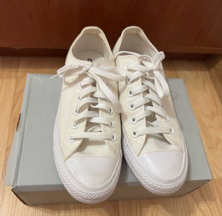 Продам кеди Converse