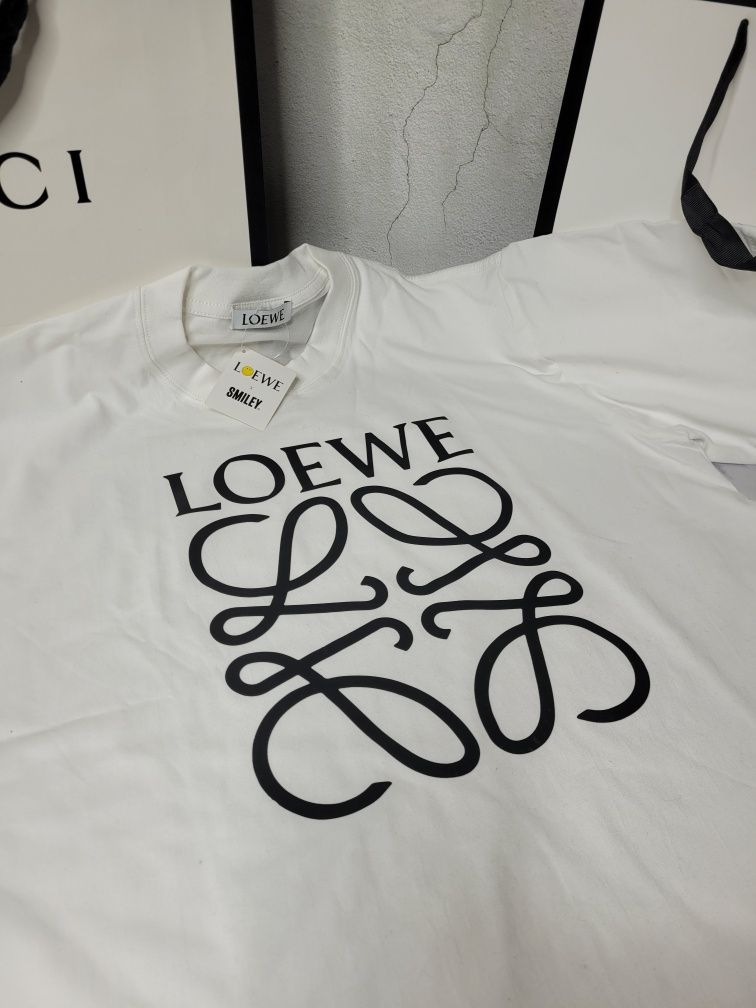 T-shirt koszulka loewe