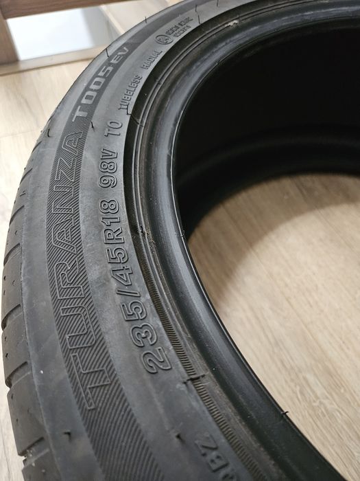 Jak nowe - komplet 4szt - Bridgestone Turanza T005 EV, 235/45 R18