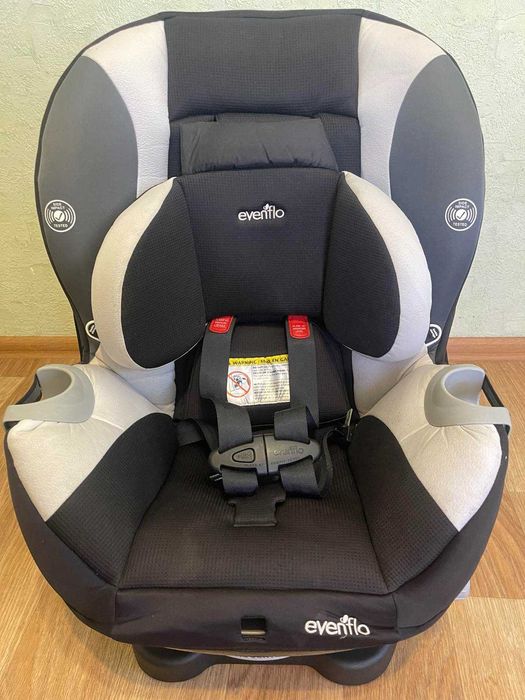 Автокрісло Evenflo Triumph LX гр.0+/1/2 2,3 кг до 29,4 кг Charleston