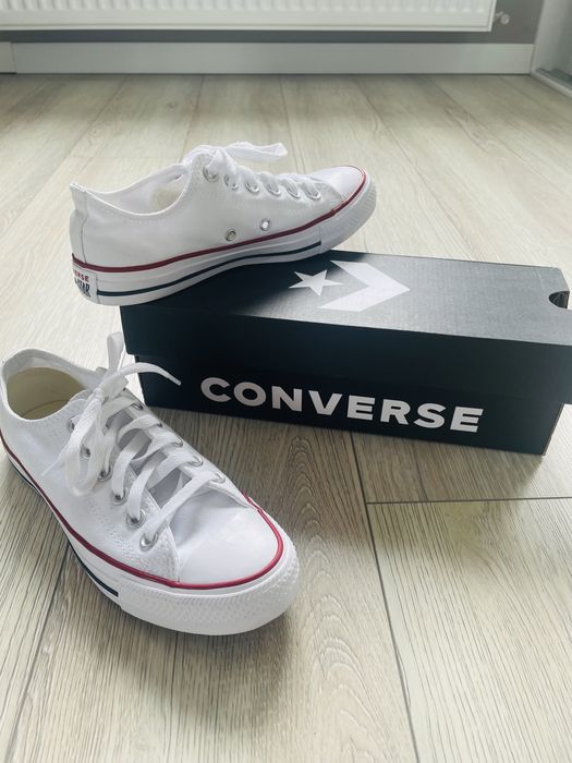 Białe converse damskie NOWE