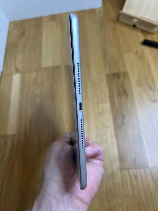 Ipad 8 128gb під ремонт #1285