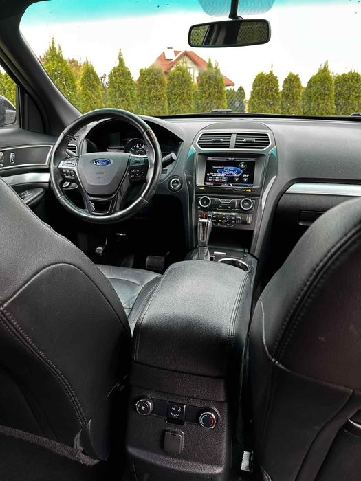 Ford Explorer 4x4 3.5 V6 wolnossące 7 osobowy