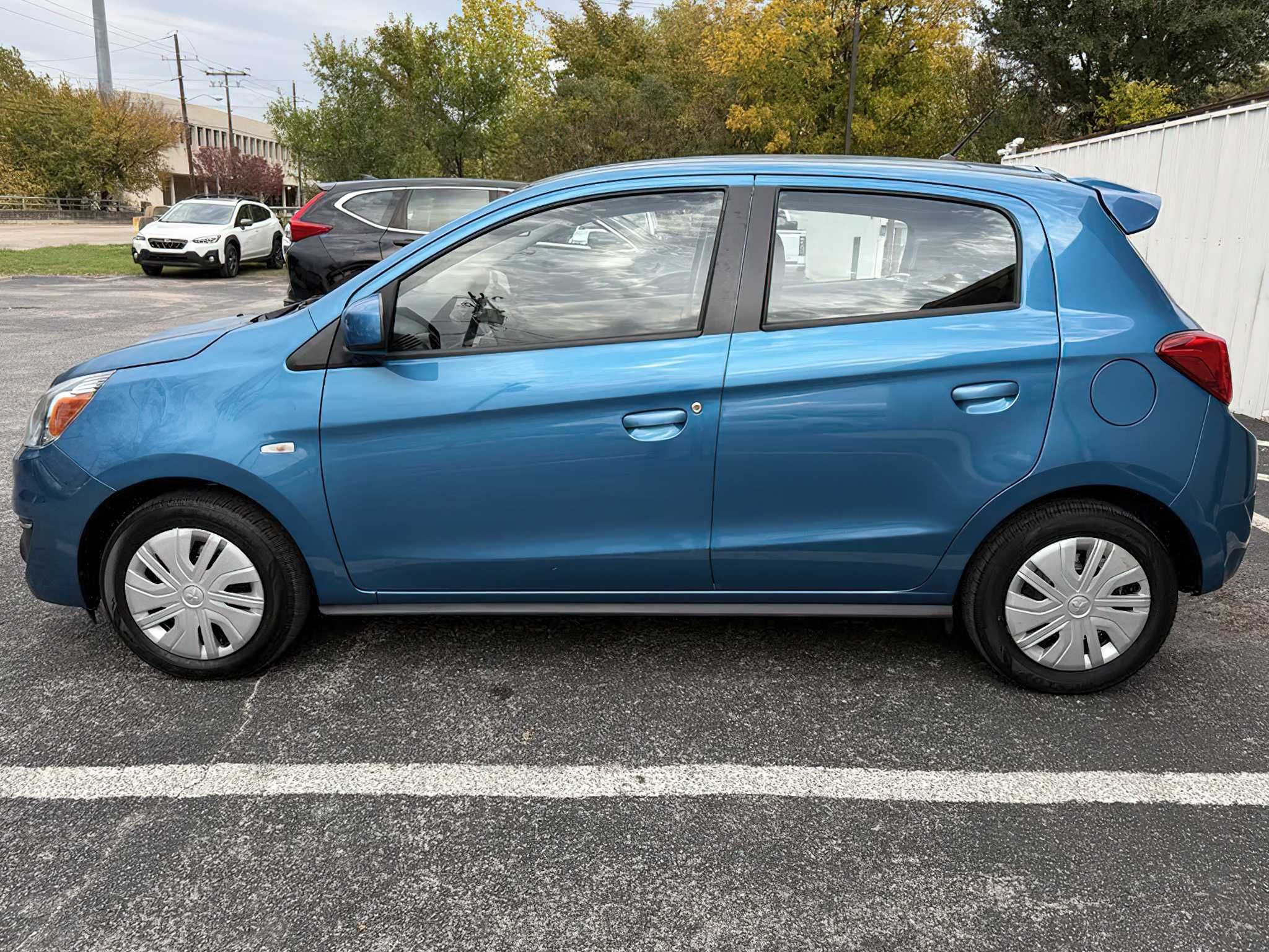 Mitsubishi Mirage ES 2020