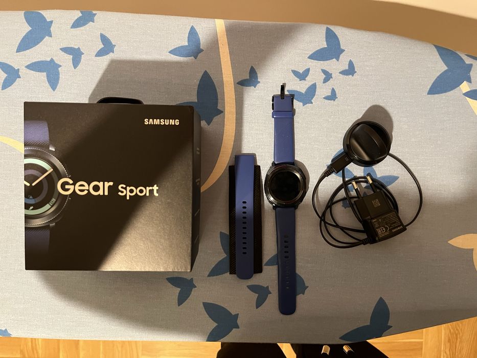 Niebieski Samsung Gear Sport SM-R6000