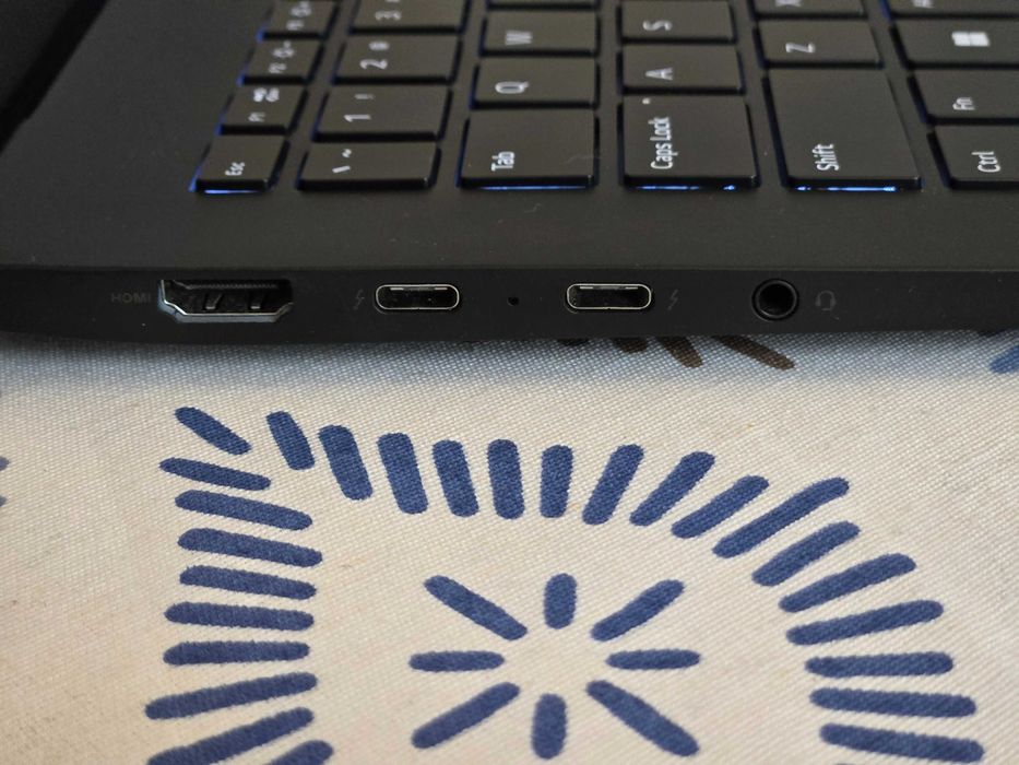 Laptop 17 cali  LG Gram Lekki i super szybki !! Gorąco polecam