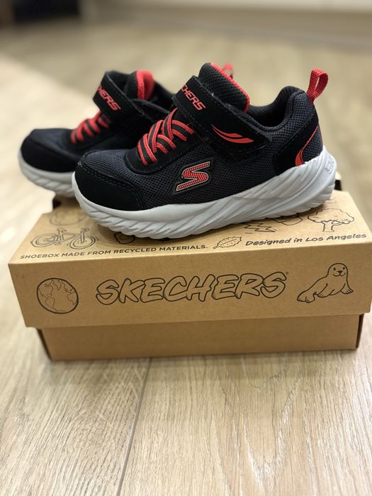 Кросiвки Skechers розмiр 9