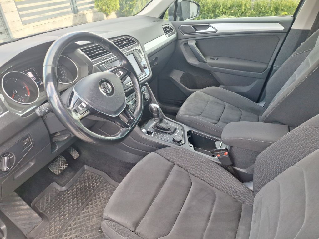 VW Tiguan II 2017r. 2,0 tdi 150 KM DSG7 4x4 łopatki, hak