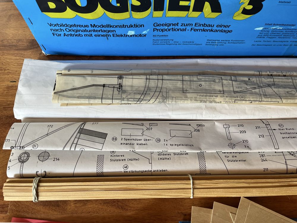 Model RC Bugsier 3 skala 1:33 – zestaw do budowy (Graupner 2147)
