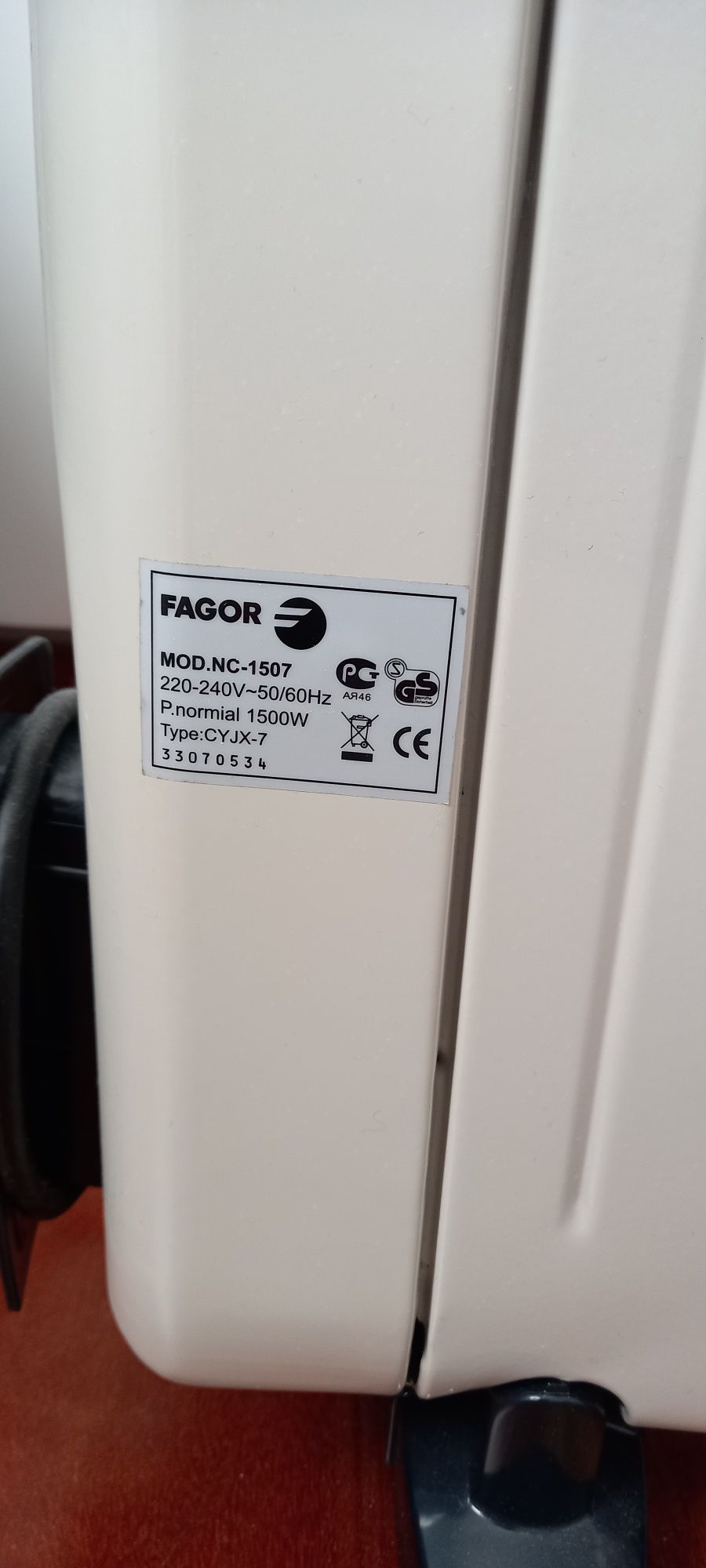 Aquecedor a Óleo 1500W Fagor