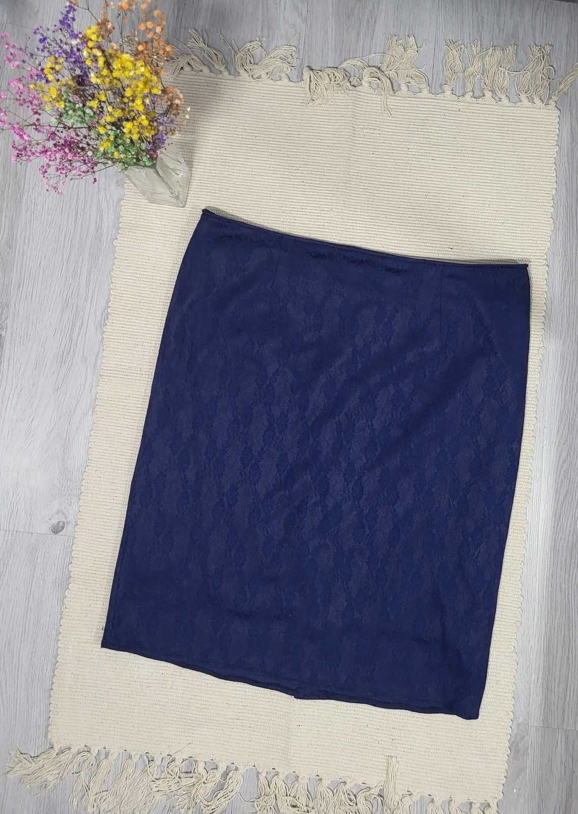 Elegancka granatowa spódnica koronkowa rozcięcie plus size 48