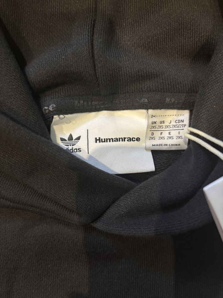 Реглан Adidas Originals Human Race