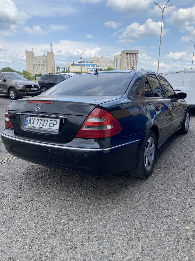 Продам Mercedes-Benz w240 авангард 2003года