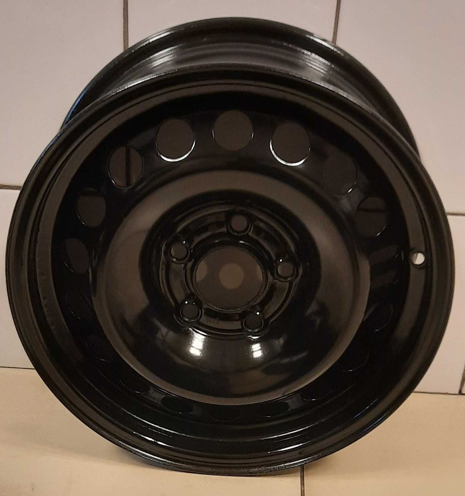 41. Felgi stalowe R15 5X110 6,5J ET 35 OPEL