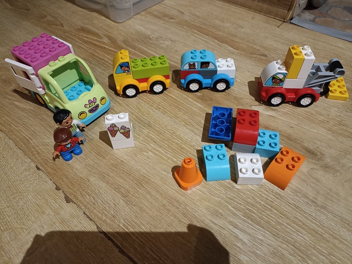 LEGO Duplo samochód z lodami