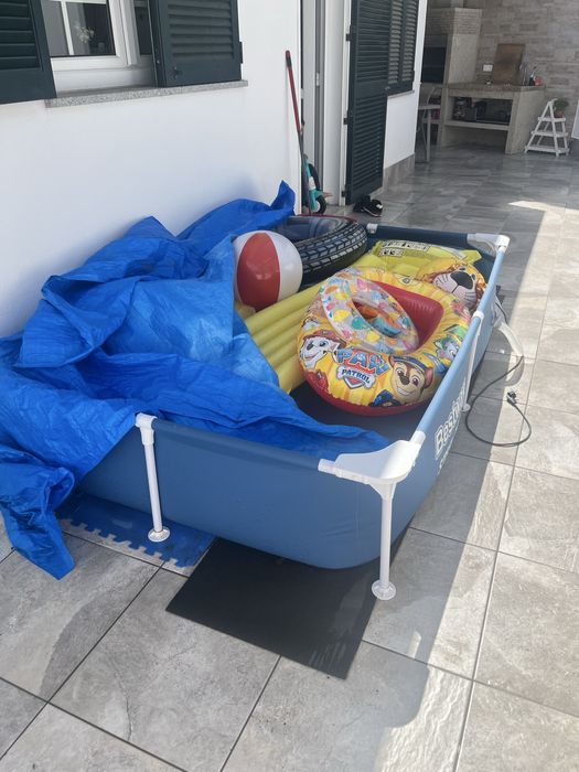 Piscina com bomba