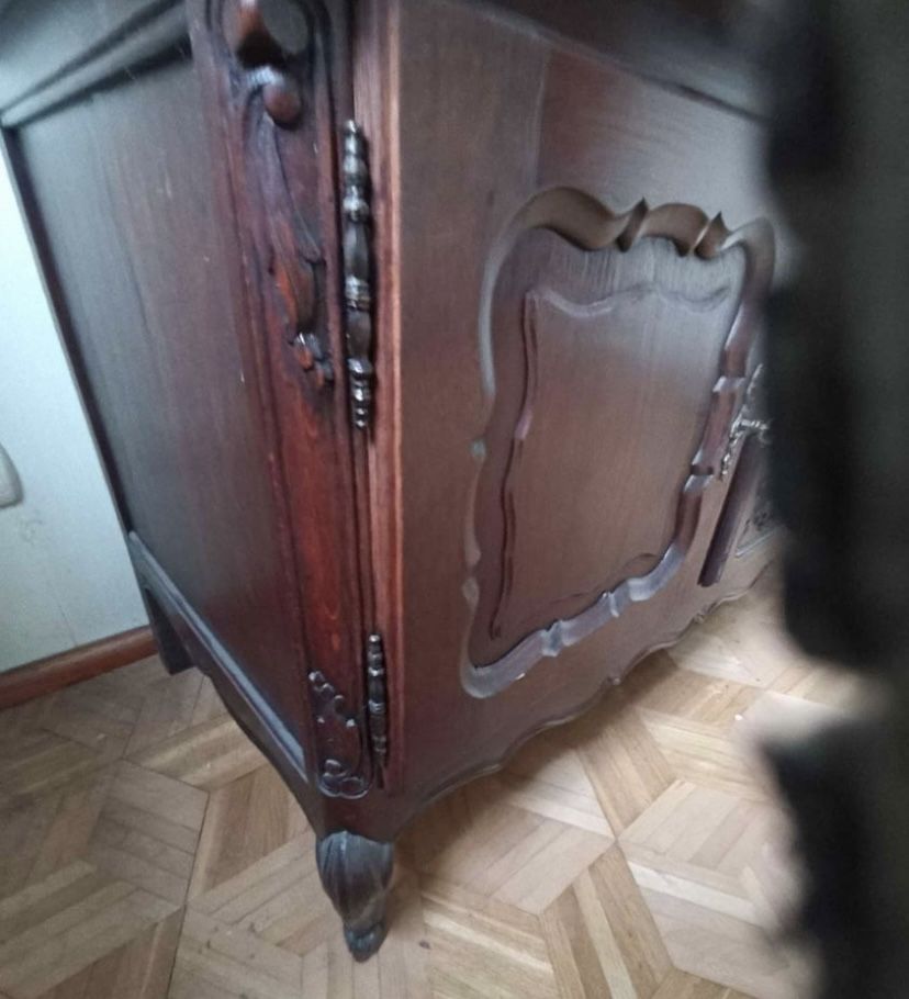 Zabytkowa witryna antyk