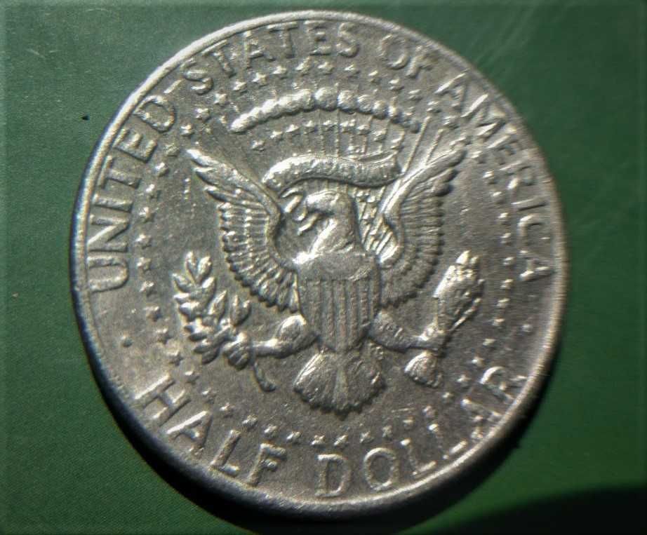 Монета Half Dollar США 1971 та 1974 рік