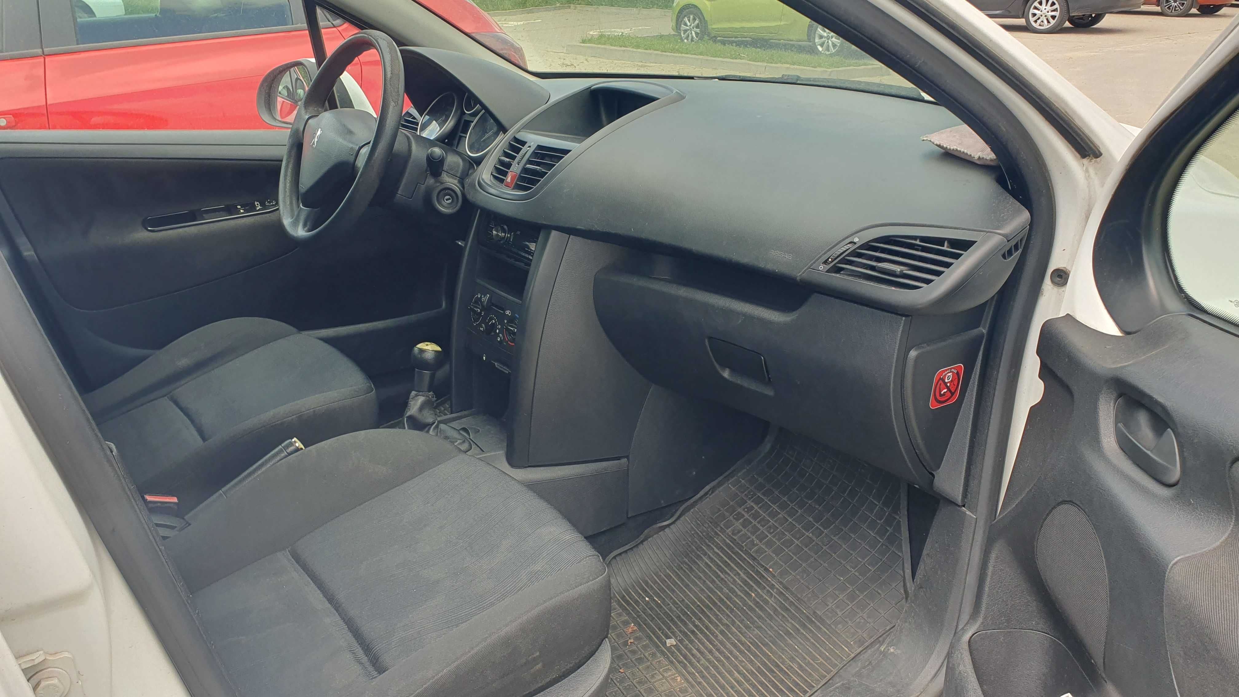 Peugeot 207 rok 2009 1,4 Benzyna Zarejestrowany w Polsce