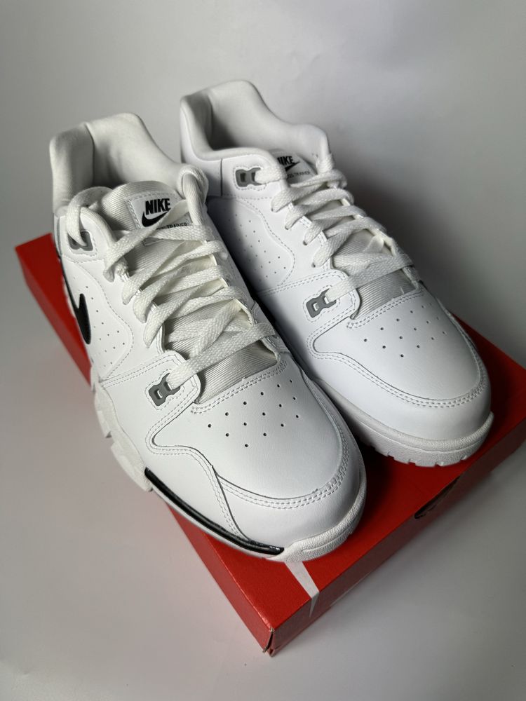 Nowe sneakersy Nike Cross Low sportowe buty 44 outlet