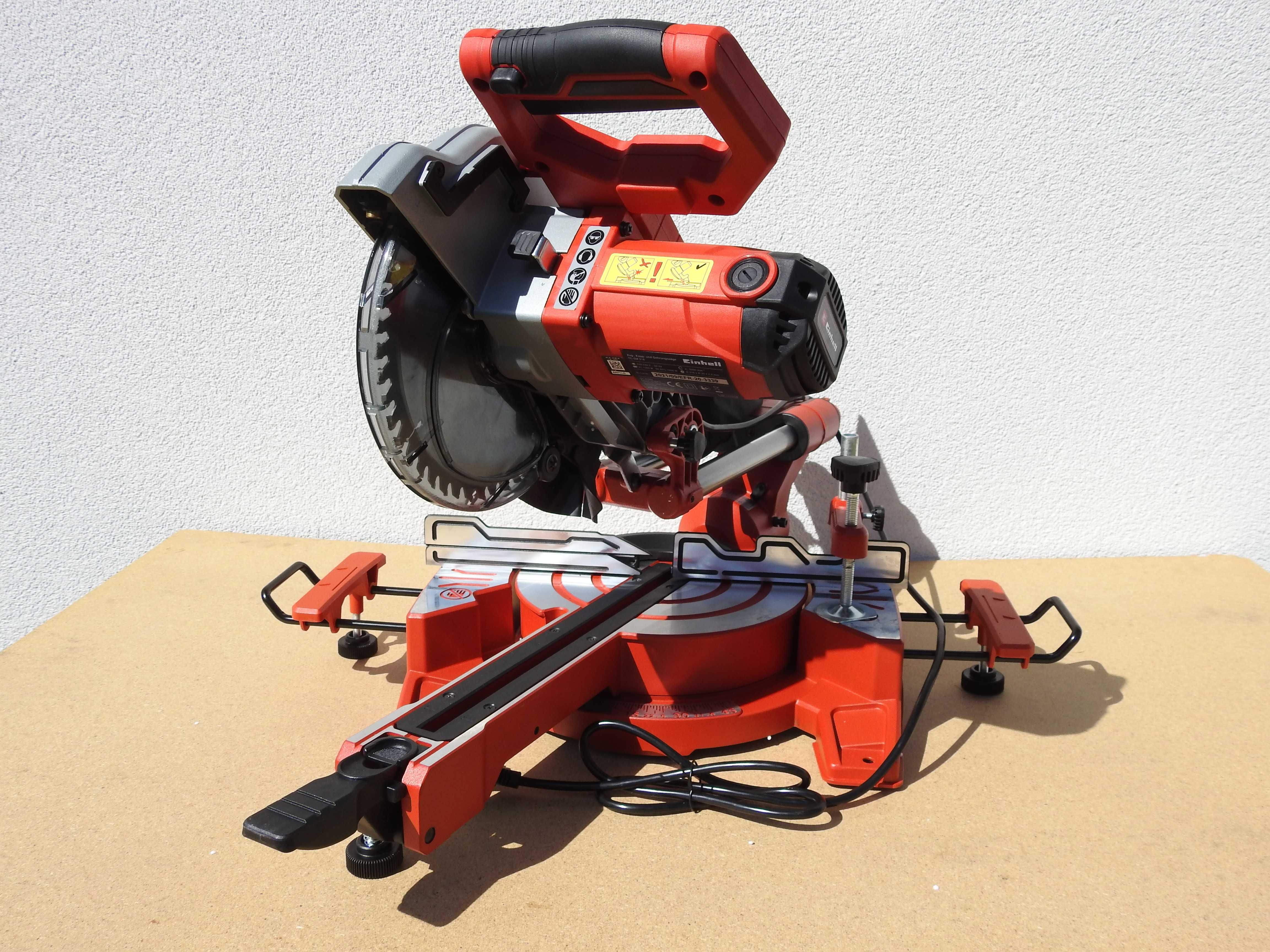 Piła ukośna z wysięgnikiem Einhell TC SM 216 Classic, laser, nowa