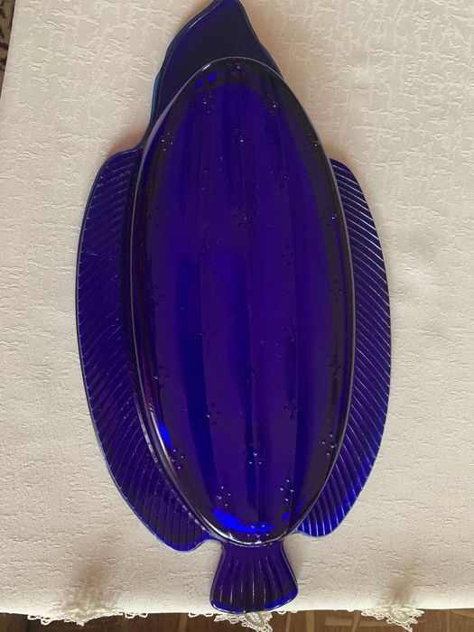 Селедочница, блюдо для рыбы синего стекла 50-х годов