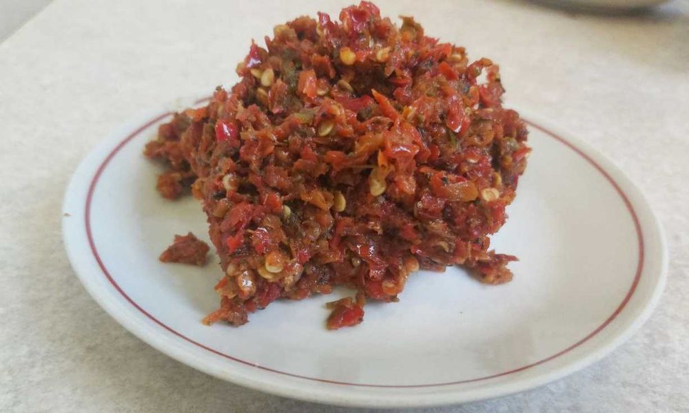 Аджика Грузинская из острых перцев с уцхо-сунели 2025 иная консервация