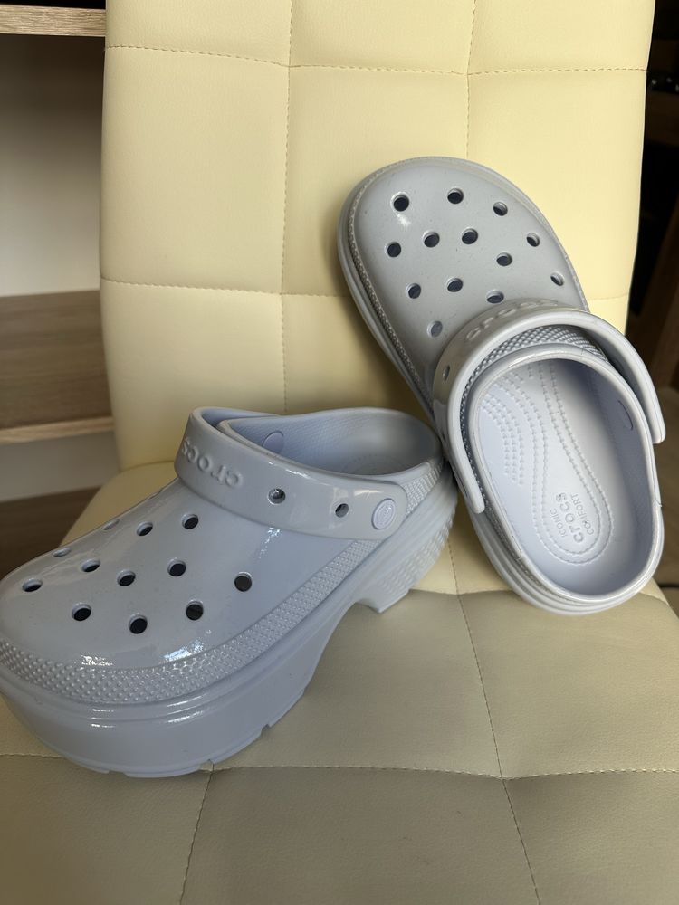 Crocs Stomp High Shine Clog. W7 . Оригинал