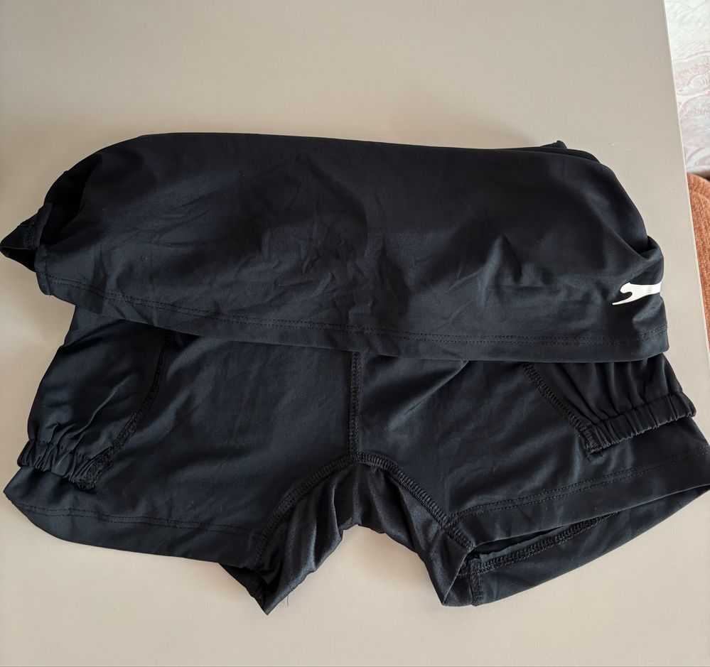 Спортивна спідниця -шорти фірми Slazenger