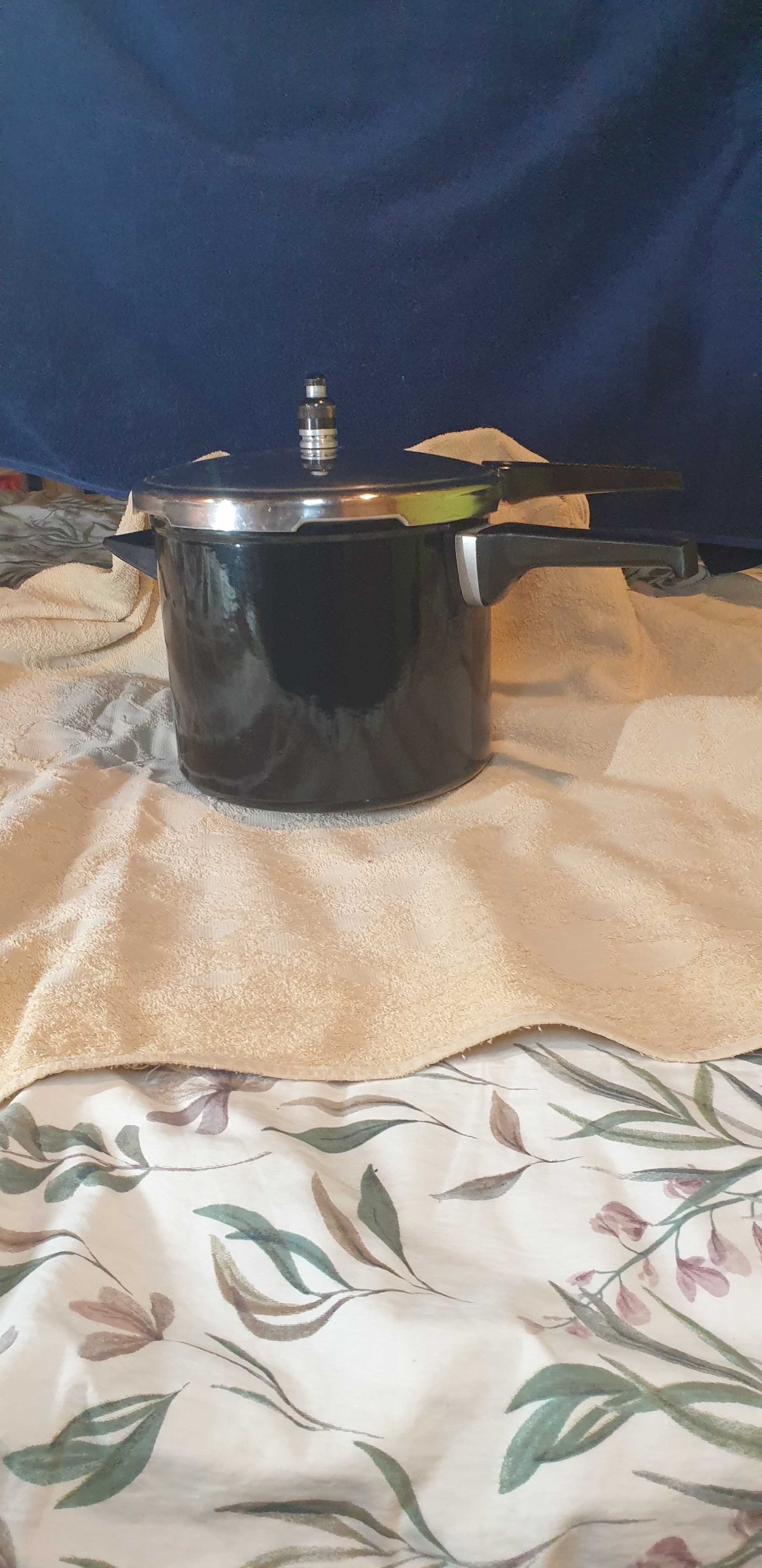 szybkowar pojemosci 4,5 l