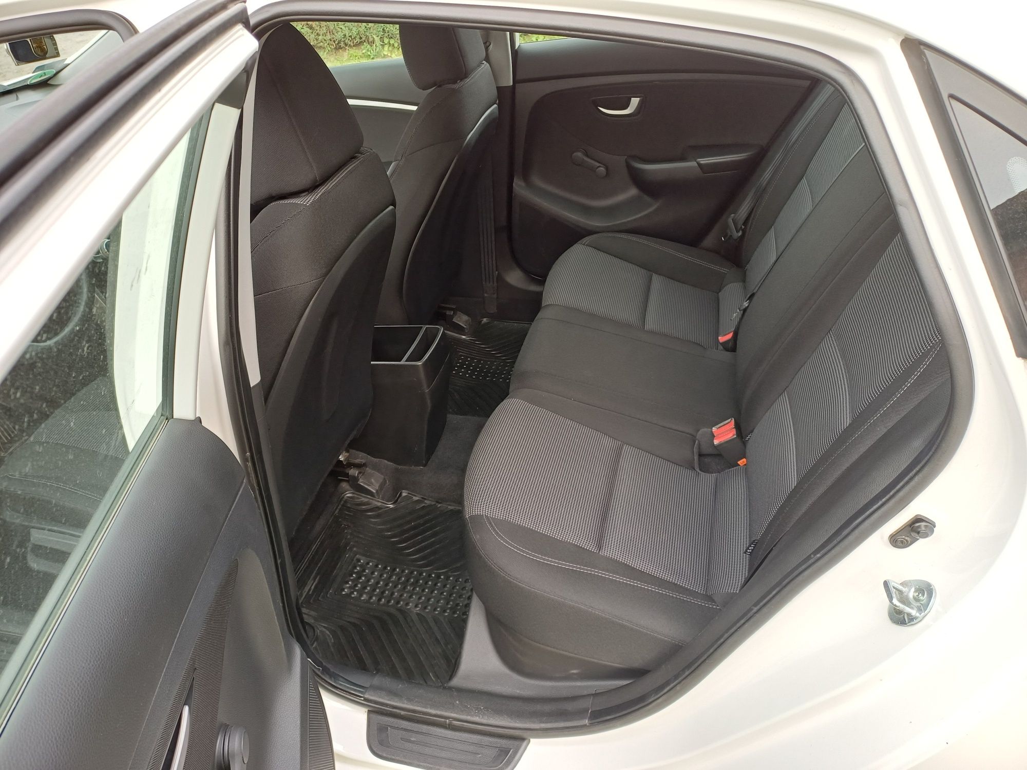 Hyundai i30 1.4 benzyna