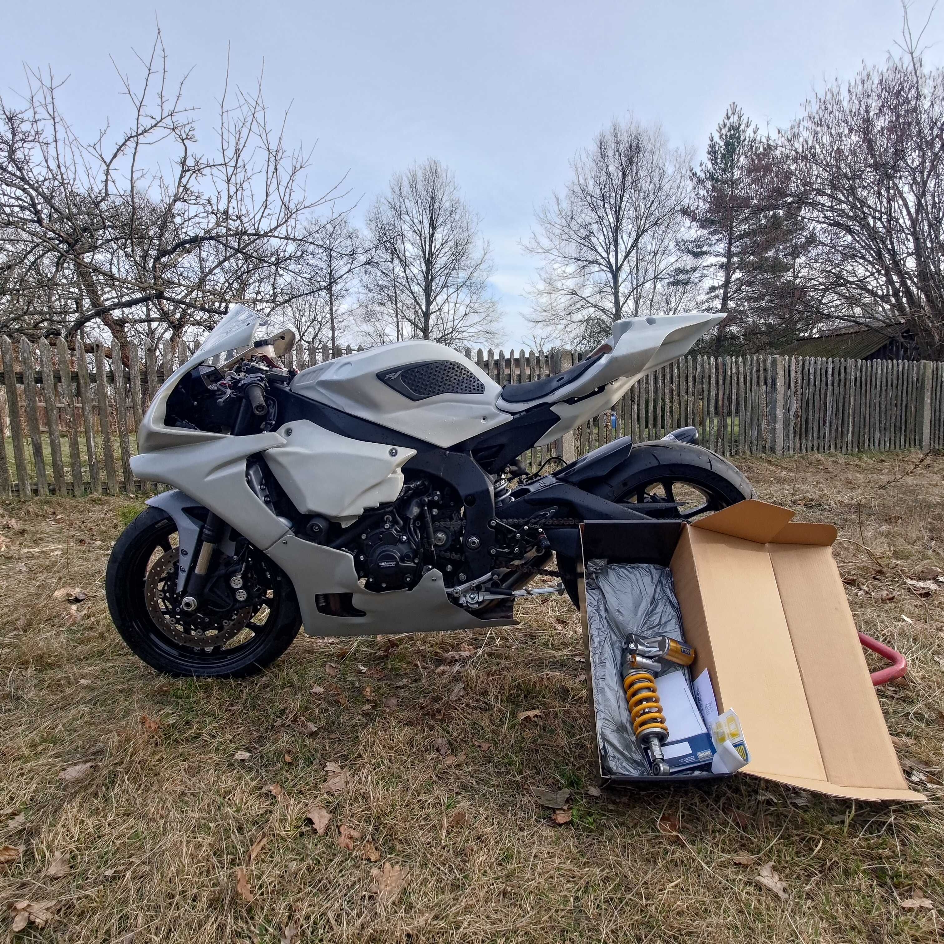 yamaha r1 2021 zbudowana na tor (jeszcze nigdy nie była)