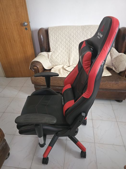 Cadeira Gaming Alpha Gamer Zeta Preta/Vermelha