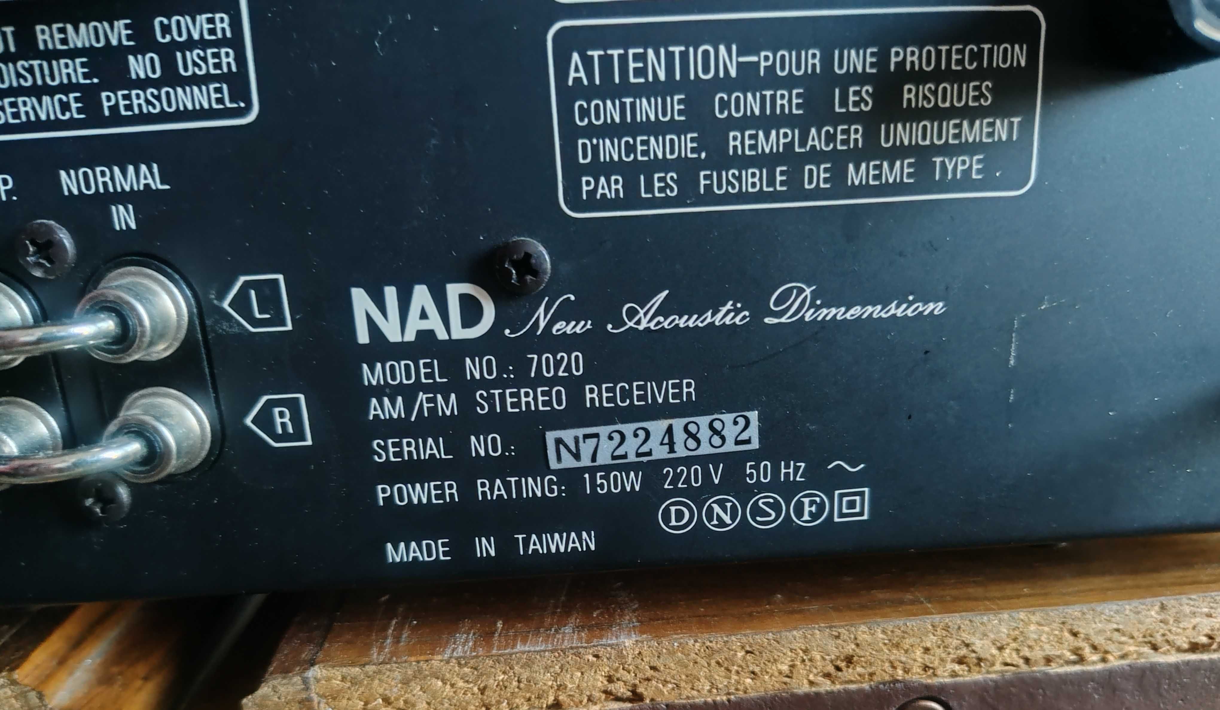 Amplituner NAD 7020