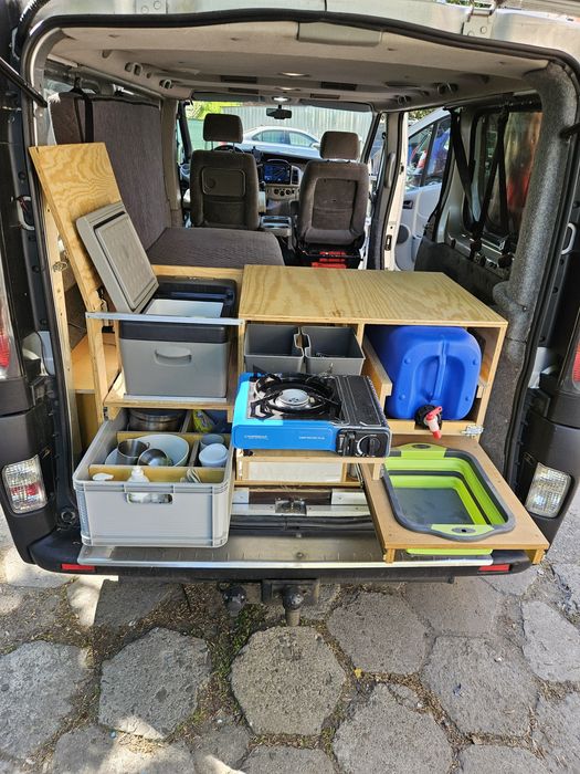 Opel vivaro 1.9 kamper