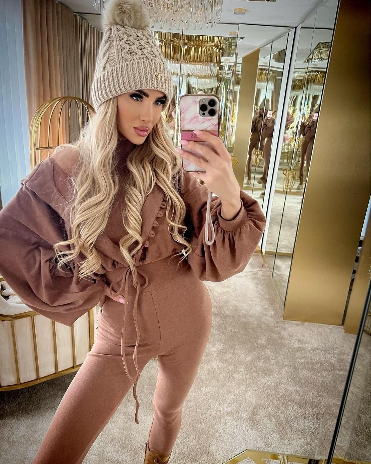Zestaw HALSEY HOODIE just unique czekoladowa bluza z kapturem oraz kom