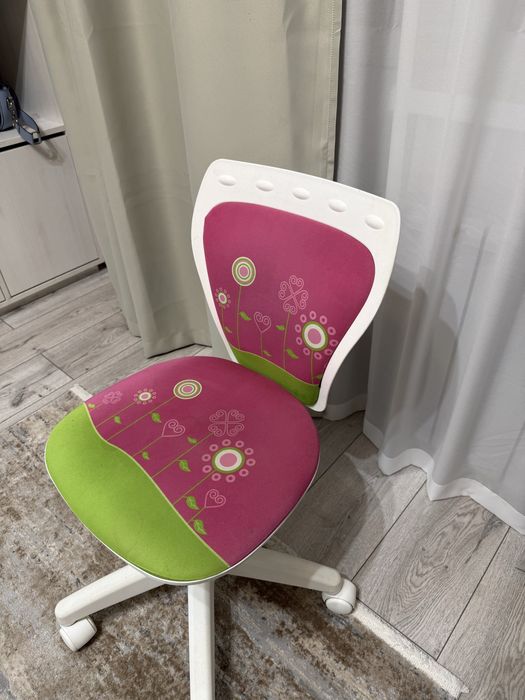 Продам два стільця