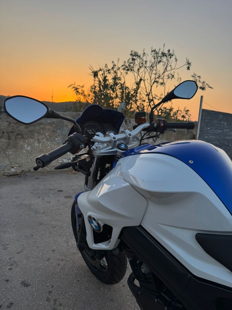 Bmw F800R 2013 em ótimo estado!