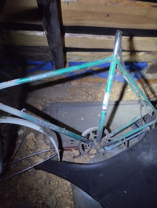 Продам раму велосипеда "Турист"и "Десна"