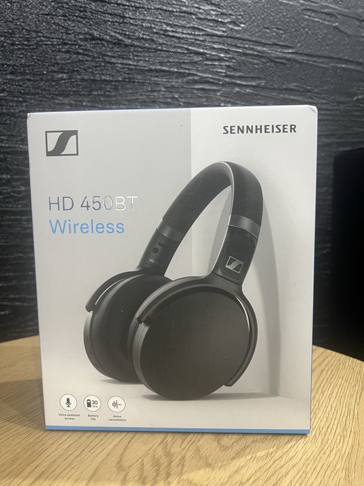 Навушники з мікрофоном Sennheiser HD 450 BT Black (508386
