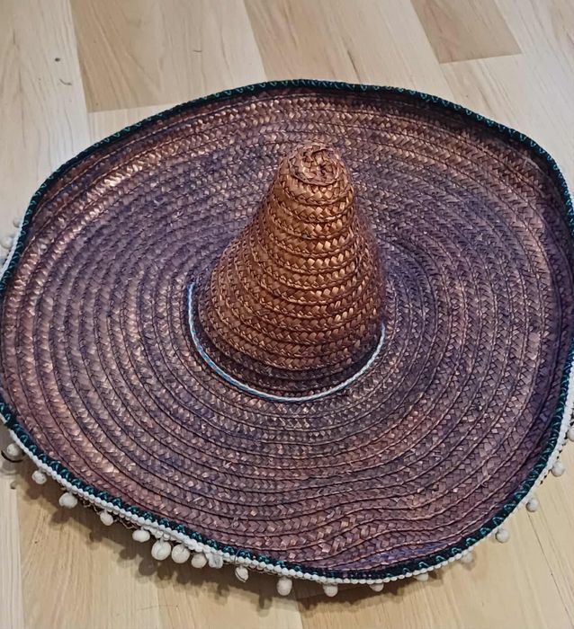 Kapelusz sombrero ozdoba na sylwestra