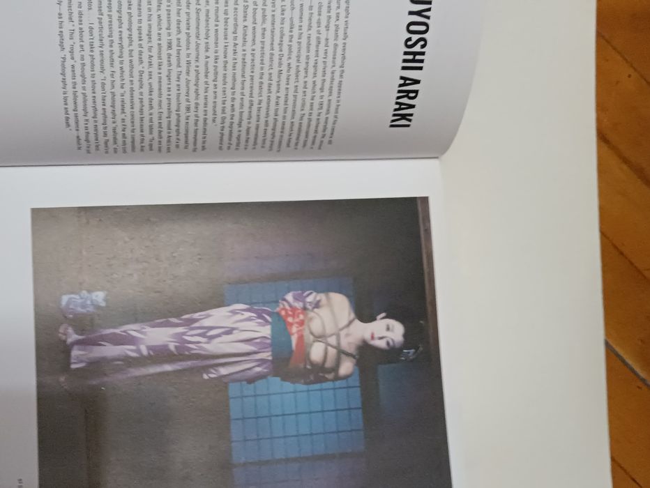 Продам книгу " 50 сучасних фотографів "