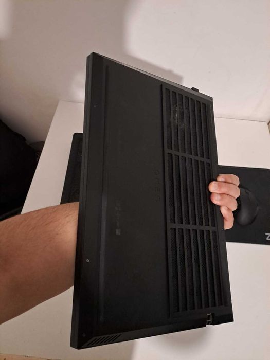 Laptop Gamingowy HP OMEN GTX 1660 Ti / Ram 16GB / 144 Hz