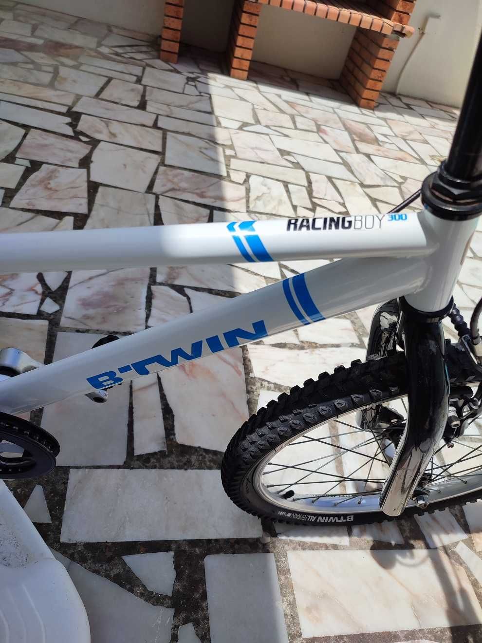 Bicicleta BTWIN Racing Boy 300 - Excelente Estado