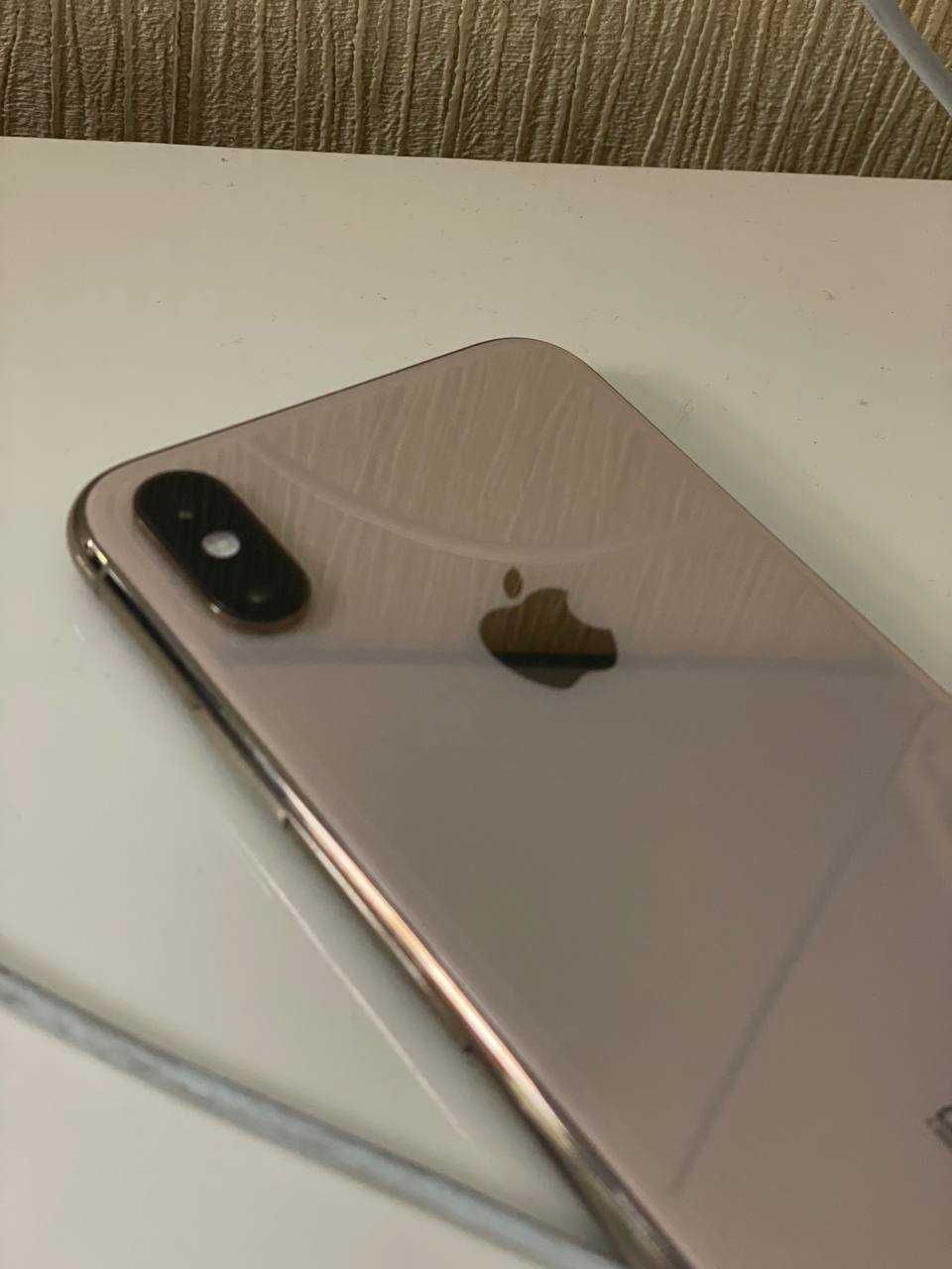 IPhone XS на 64 GB