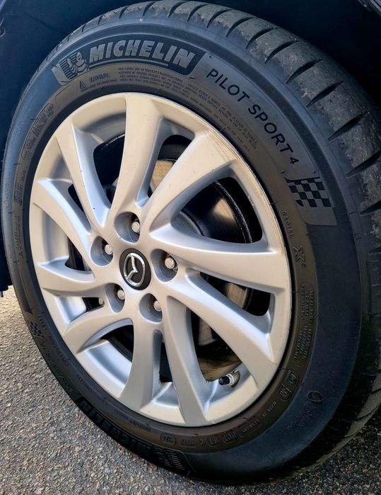 Продам Mazda 3 2013
