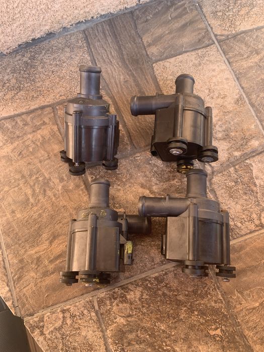 Помпа водяна додаткова VW AG 5Q0965561B crafter Man Tge