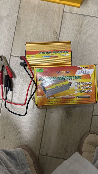 Перетворювач напруги інвертор