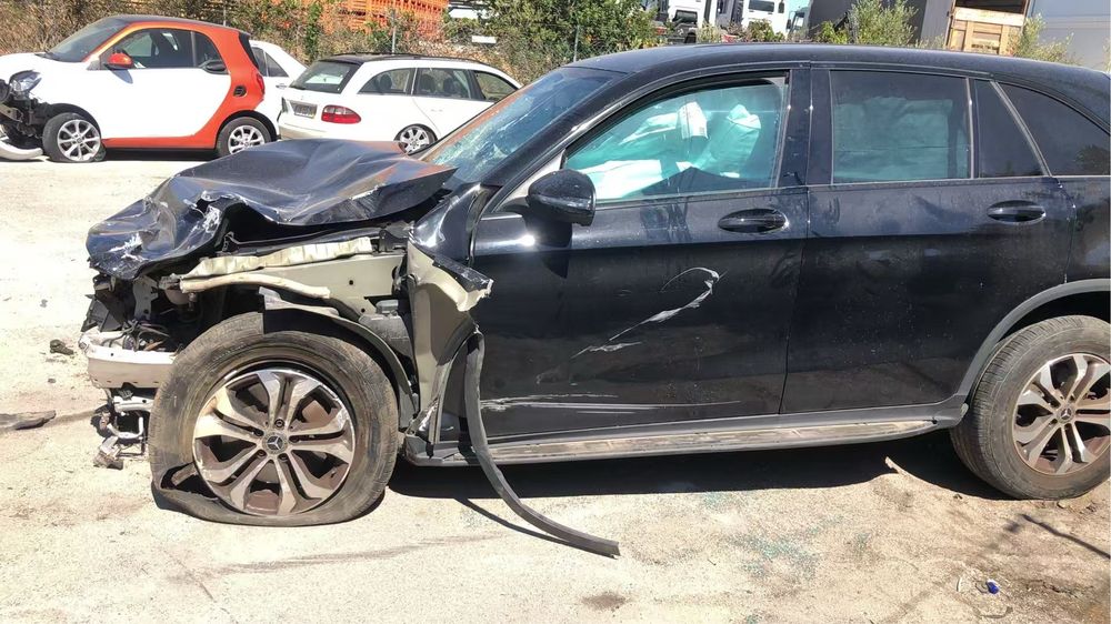 Mercedez Benz GLC 250D 4-Matic acidentado